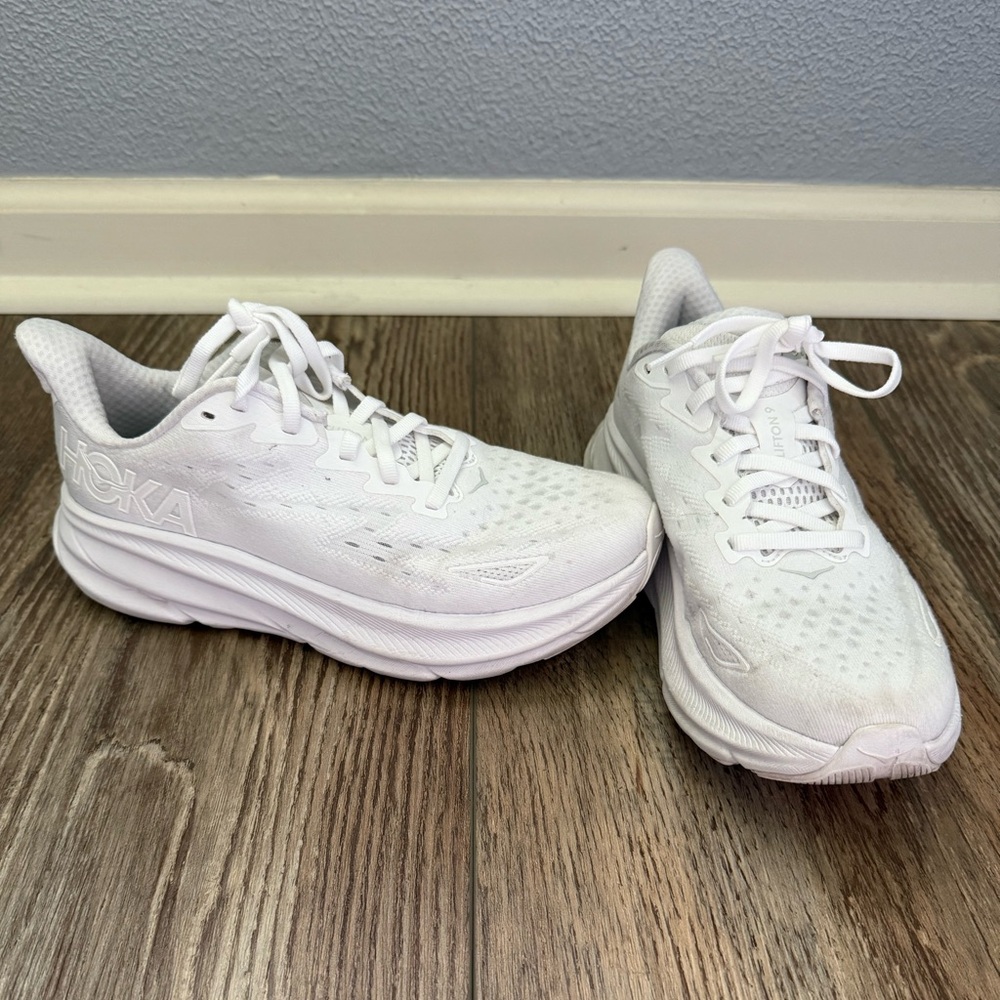 women’s all white hoka clifton 9 tennis shoes